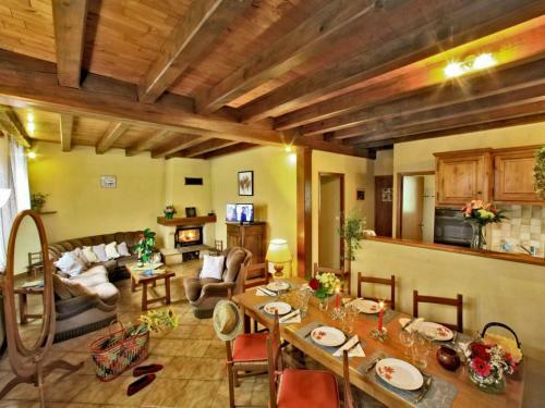 G�te Proissans, 4 Pi�ces, 7 Personnes - Fr-1-616-124