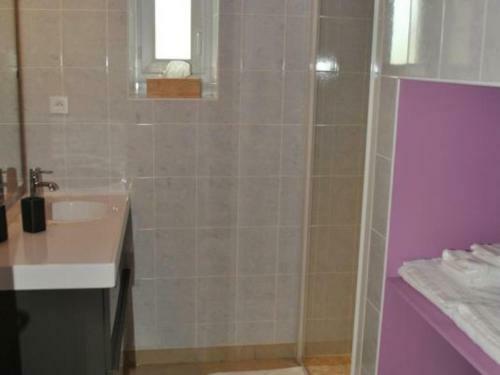G�te Razines, 4 Pi�ces, 6 Personnes - Fr-1-381-218