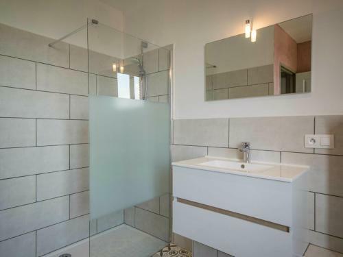 Modern Mansion In Tarn With Pool, Impressive Location