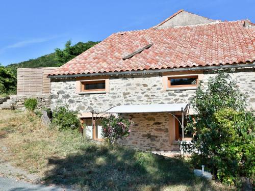 Charming Holiday Home In Rieussec With Swimming Pool