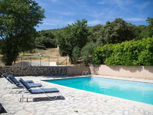 Charming Holiday Home In Rieussec With Swimming Pool