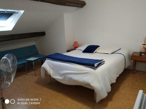 Hostal Small Budget Rooms
