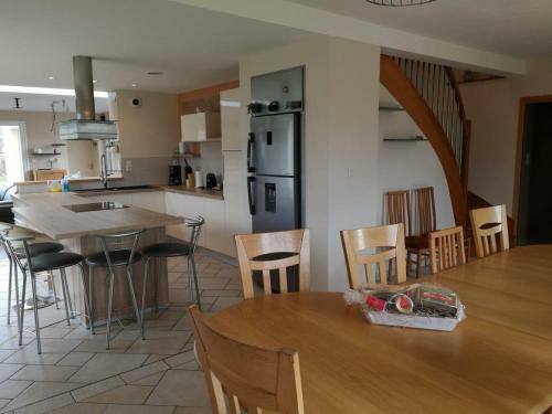 G�te Romagn�, 7 Pi�ces, 12 Personnes - Fr-1-538-68