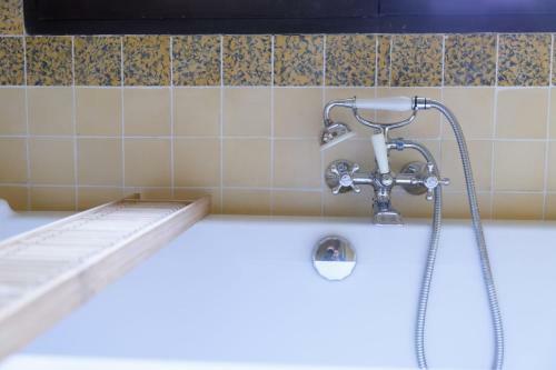 Villa Le Bastidoun Proven�al House