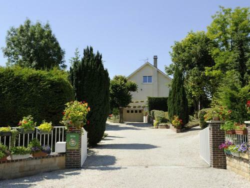 G�te Rouilly-sacey, 3 Pi�ces, 5 Personnes - Fr-1-543-7