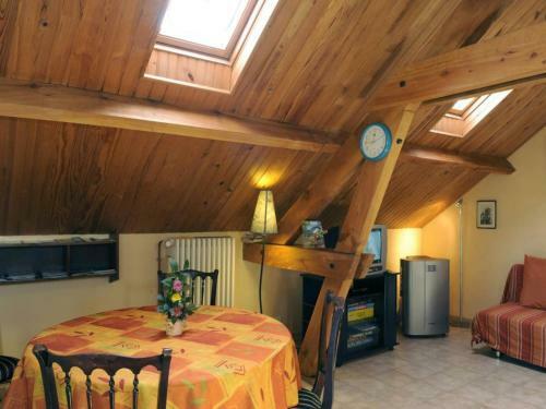 G�te Rouilly-sacey, 3 Pi�ces, 5 Personnes - Fr-1-543-7
