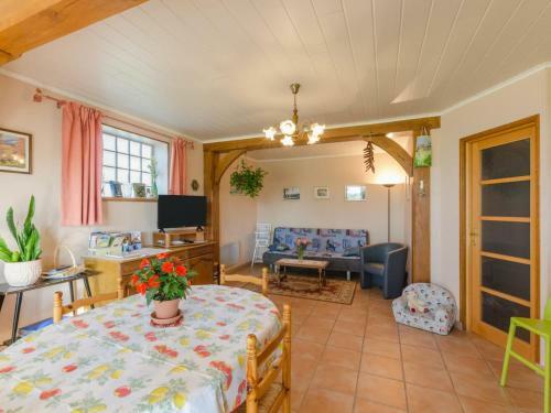 G�te Rouilly-sacey, 3 Pi�ces, 4 Personnes - Fr-1-543-46