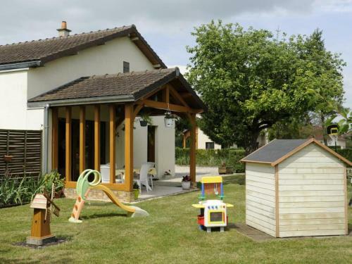 G�te Rouilly-sacey, 3 Pi�ces, 4 Personnes - Fr-1-543-46
