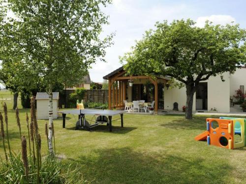 G�te Rouilly-sacey, 3 Pi�ces, 4 Personnes - Fr-1-543-46