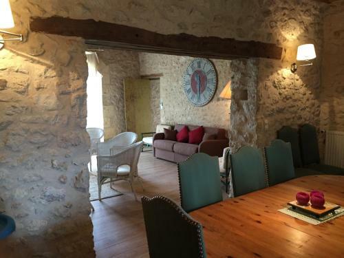 Cottage Et Suite de Ch�teau Lardier