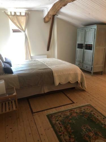 Cottage Et Suite de Ch�teau Lardier