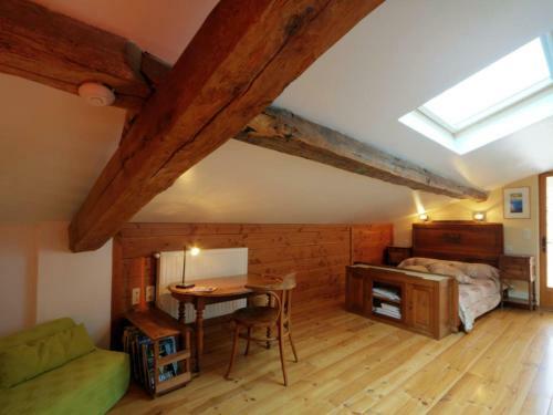G�te Saint-andr�-d'apchon, 1 Pi�ce, 2 Personnes - Fr-1-496-23