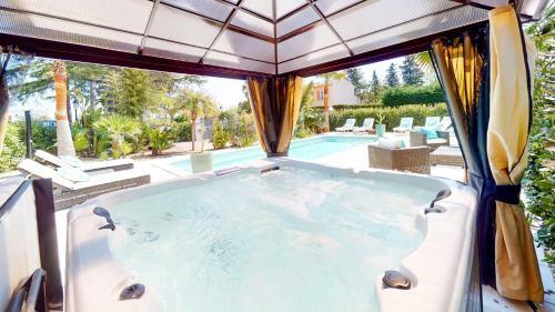 Hostal Villa 35 De Saint Aygulf