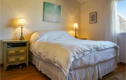 Stunning Home In Saint Chinian W/ 2 Bedrooms