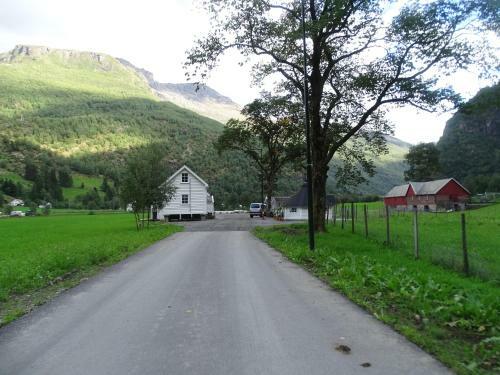 Brekke Gard Hostel