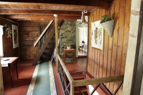 Brekke Gard Hostel