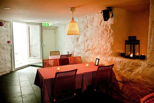 Sj�gl�tt Hotel