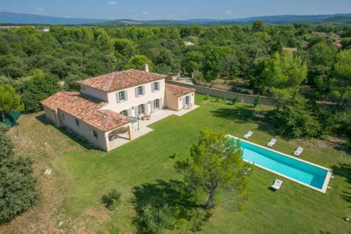 Saint-didier Villa Sleeps 9 Pool Wifi