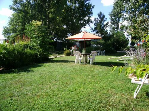 Bed & Breakfast Le Chalet Du Bord De L'eau