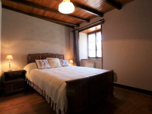 G�te Saint-ilpize, 3 Pi�ces, 4 Personnes - Fr-1-582-93