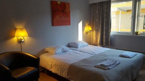 Holms Motel