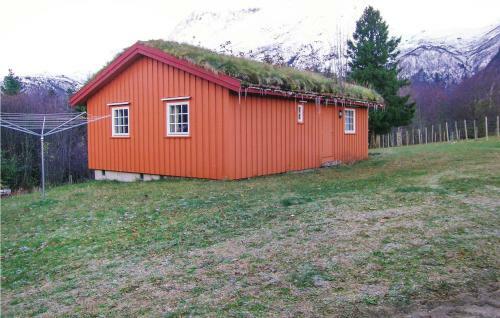 Holiday Home Eresfjord �ver�s II