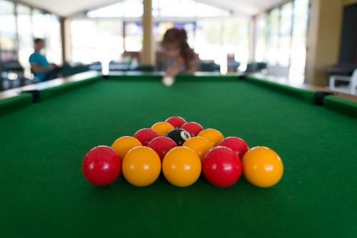 Camping Le Bois Joly Proche Centre Ville