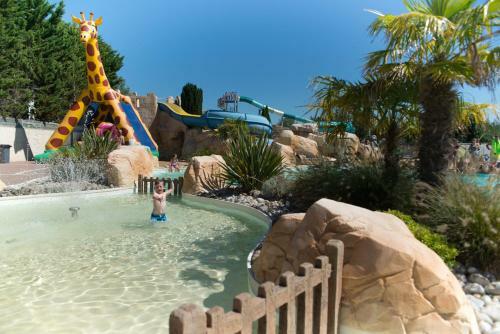 Camping Le Bois Joly Proche Centre Ville