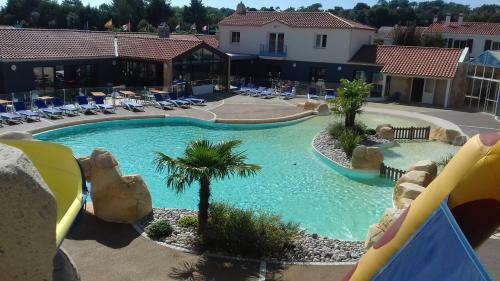 Camping Le Bois Joly Proche Centre Ville