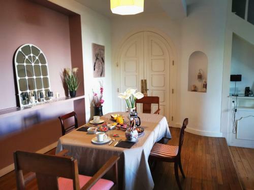 Bed & Breakfast Chambres D'h�tes La Maison Blanche