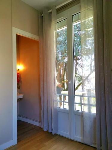 Bed & Breakfast Chambres D'h�tes La Maison Blanche