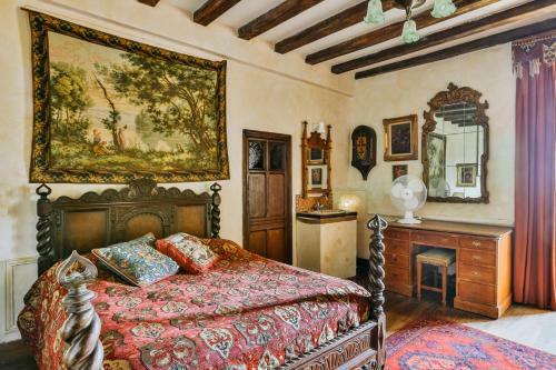 Maine D'euche Chateau Sleeps 30 Pool Wifi