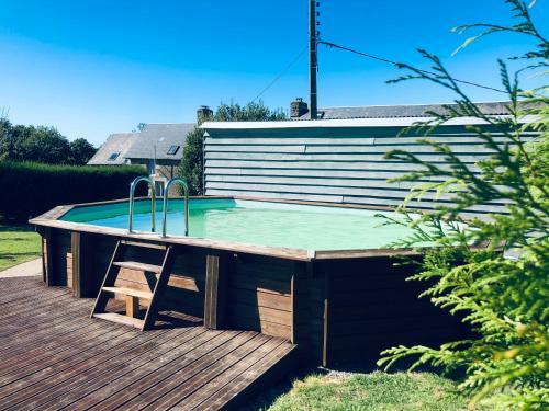 6 Bedroom House With Pool