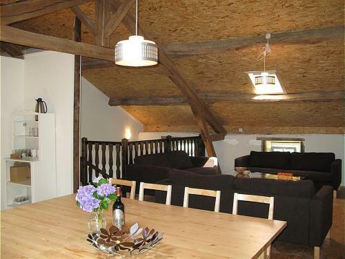 Holiday Home- Manoir
