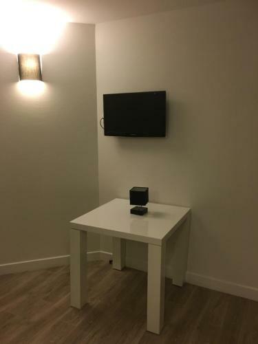 Hostal Chambres D'h�te Les Bredins