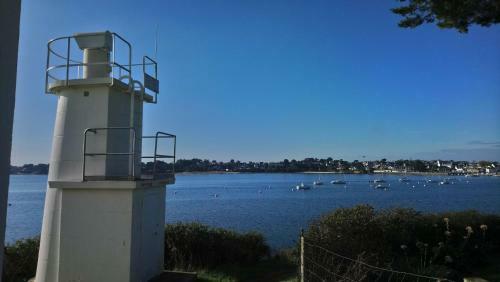 Lighthouse Cottage ? Exceptional Seaview