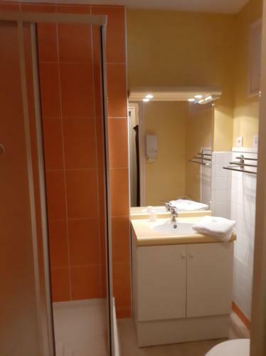 Hotel Home Des Pins Sarl