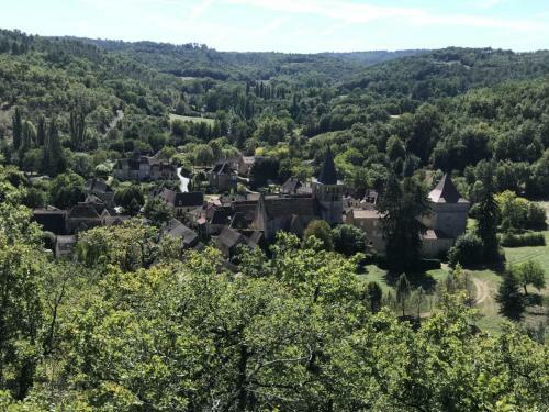 G�te Saint-pompont, 2 Pi�ces, 2 Personnes - Fr-1-616-26