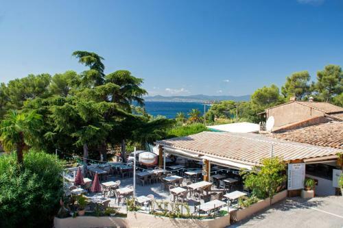 Sweet Home De L'�le D'or