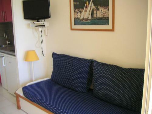 Apartment With One Bedroom In Saint Raphael With Shared Pool