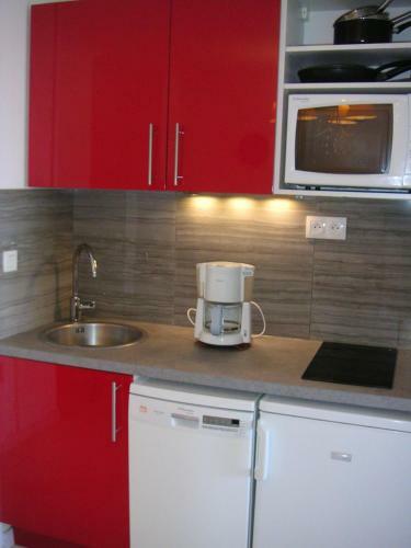 Apartment With One Bedroom In Saint Raphael With Shared Pool