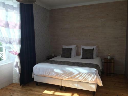 Hostal Tilleuls Et Bambous