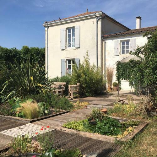Hostal Tilleuls Et Bambous