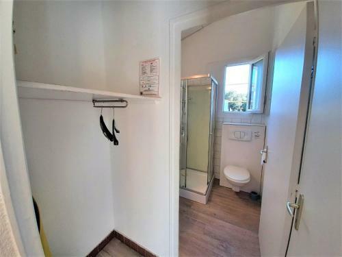 Pleasant Holiday Home In Saint-savinien With Pool