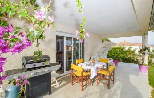 Three-bedroom Holiday Home In Santa Maria Poggio