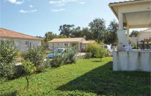 Three-bedroom Holiday Home In Santa Maria Poggio