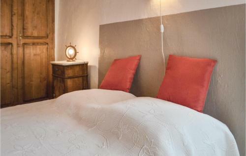 Two-bedroom Holiday Home In San Lorenzu