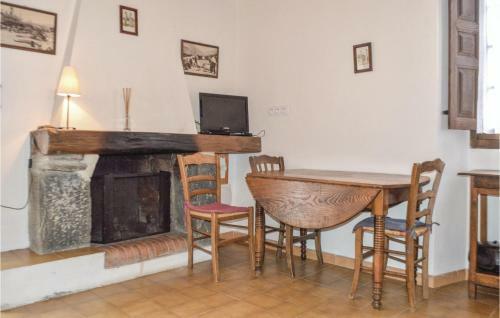 Two-bedroom Holiday Home In San Lorenzu