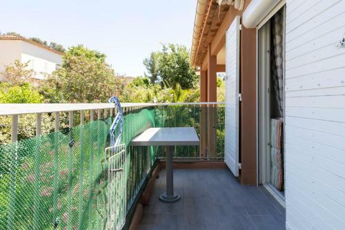 Charming Apartment Close To The Sea
