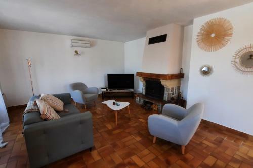 Villa de 140 M Carr� Climatis�e � 10 Min de La Plage